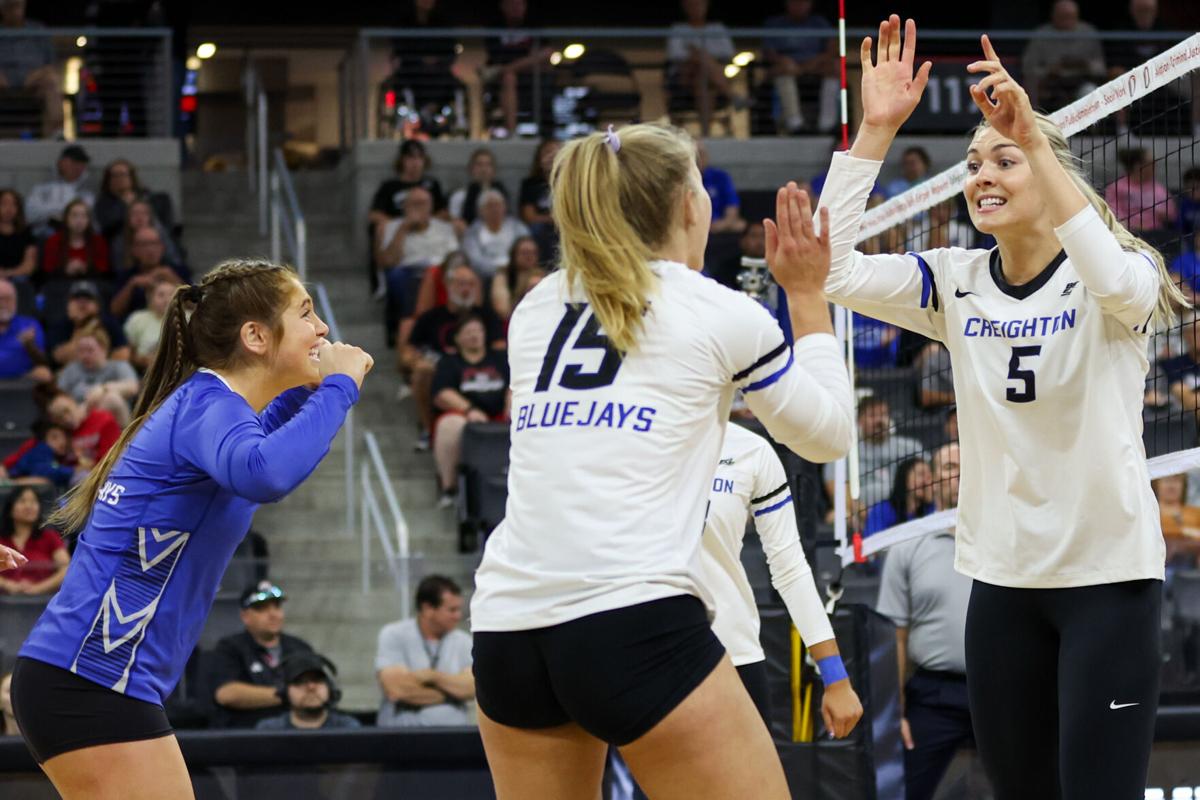 UNO volleyball heading to first NCAA tournament