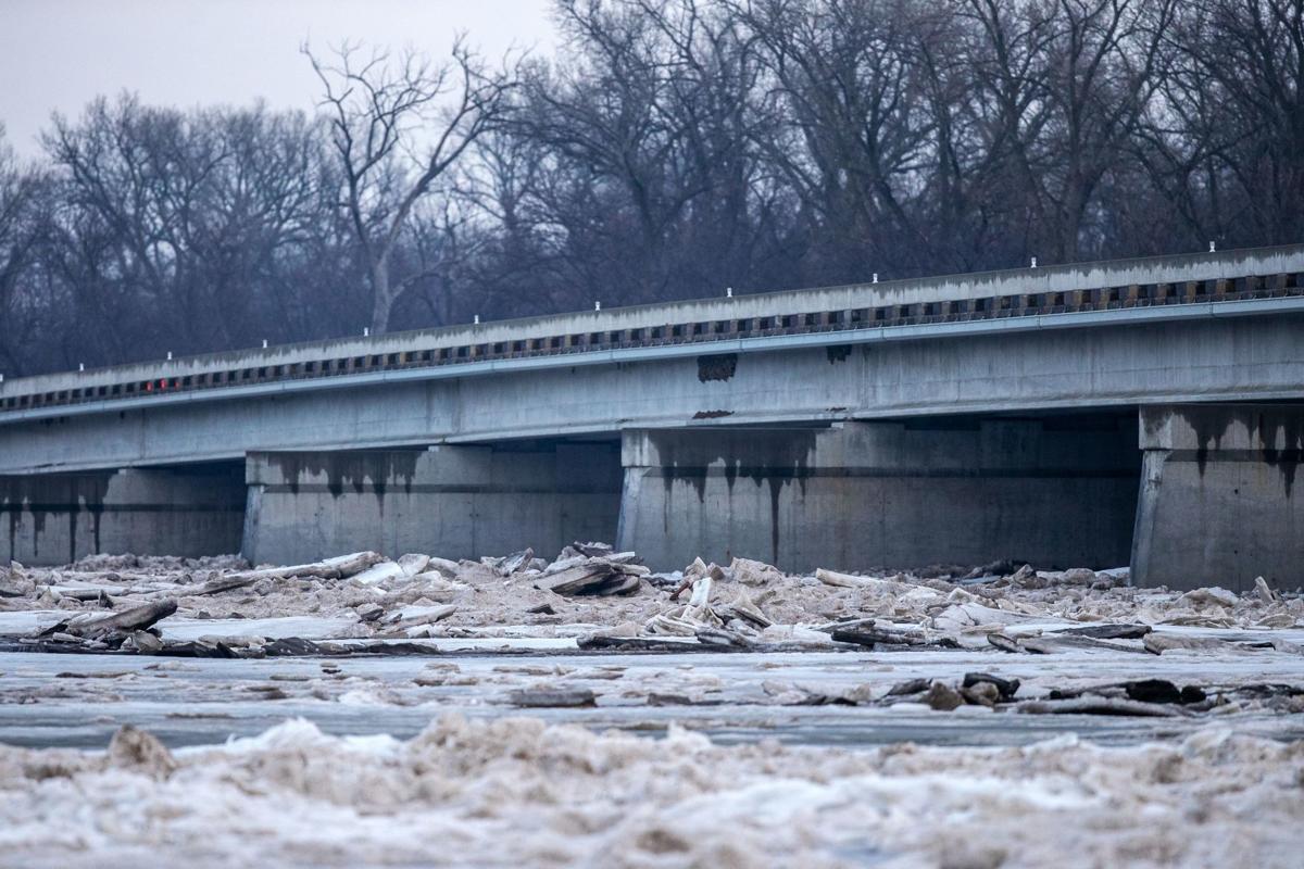 30 Cabins Flooded 2 People Rescued In Ice Jam Flooding On Platte