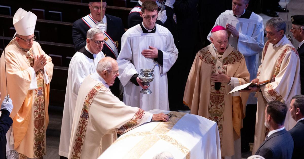 Ermordeter Priester von Fort Calhoun wird als hingebungsvoller Diener ...