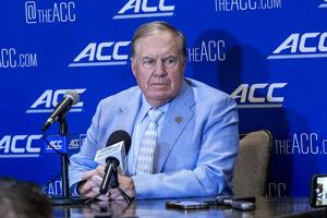 FOOTBALL-NCAA/