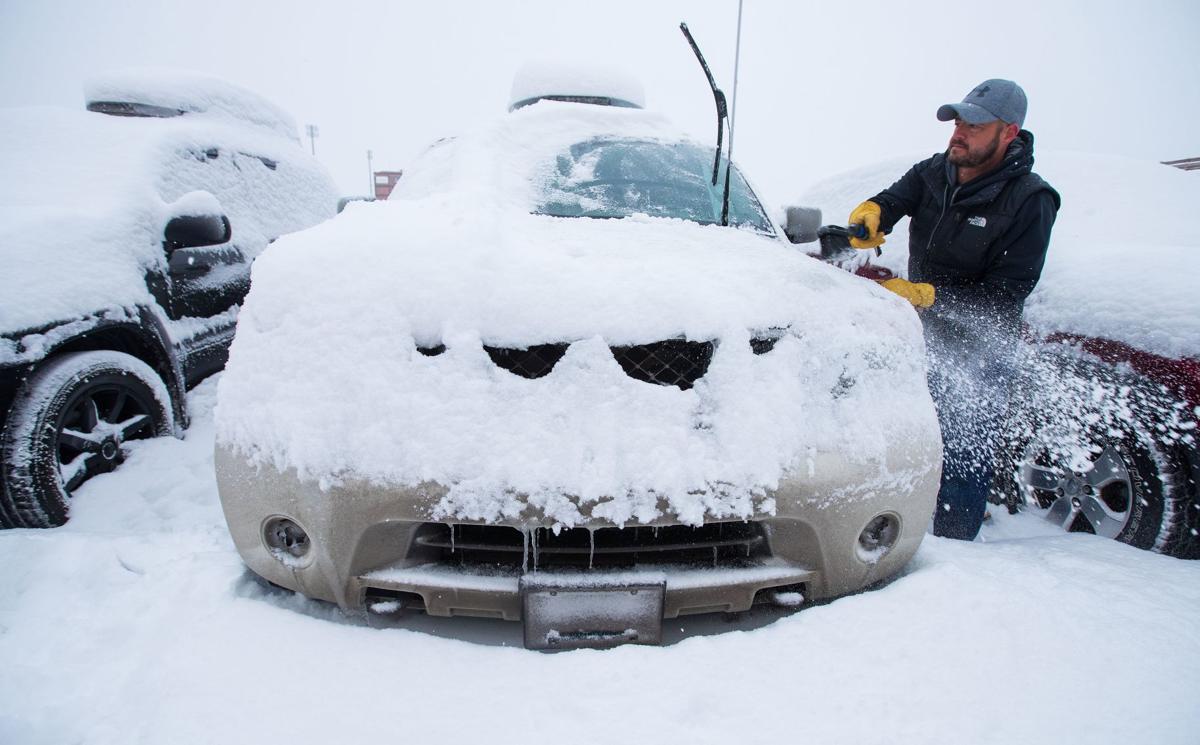 Snow Falling In Omaha Lincoln Eastern Nebraska Western Iowa In Winter Weather Advisory Weather Omaha Com