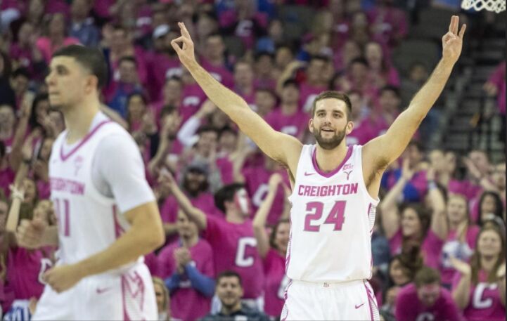 georgetown basketball pink shoes 2019