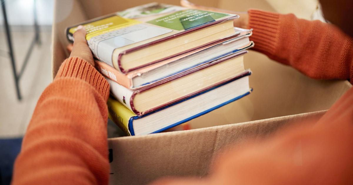 Coverage image for: How to Pack Books for Shipping the Right Way