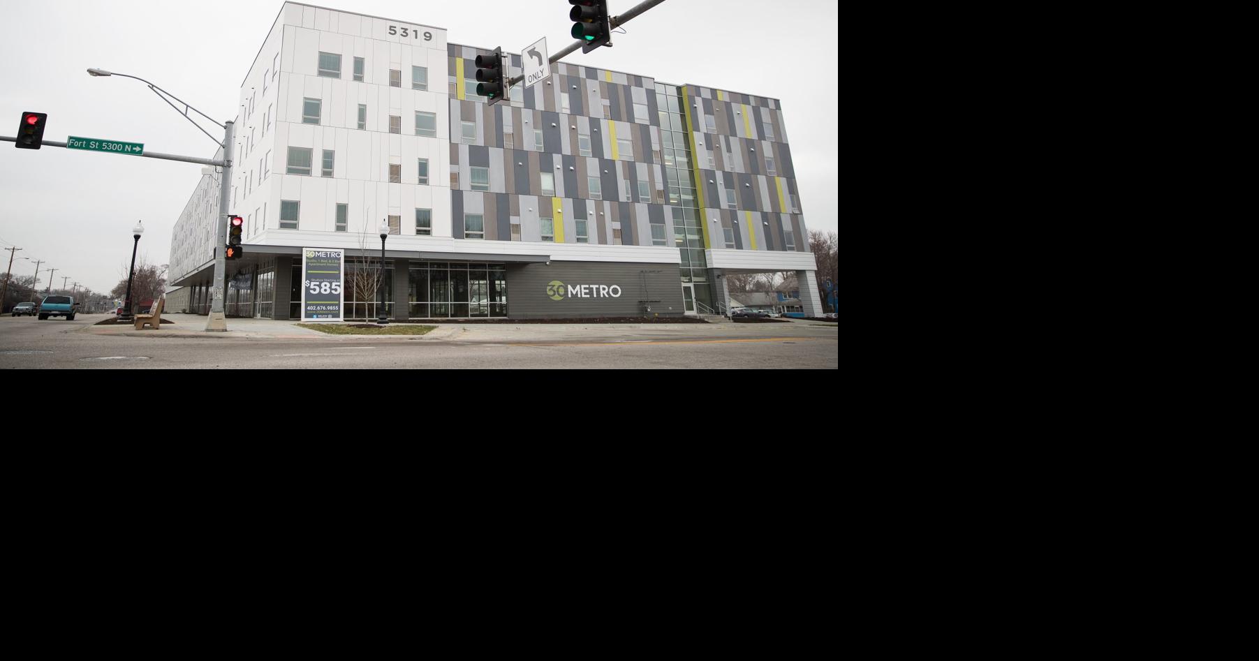 30 Metro mixed-use building opens — complete with a sculpture ...