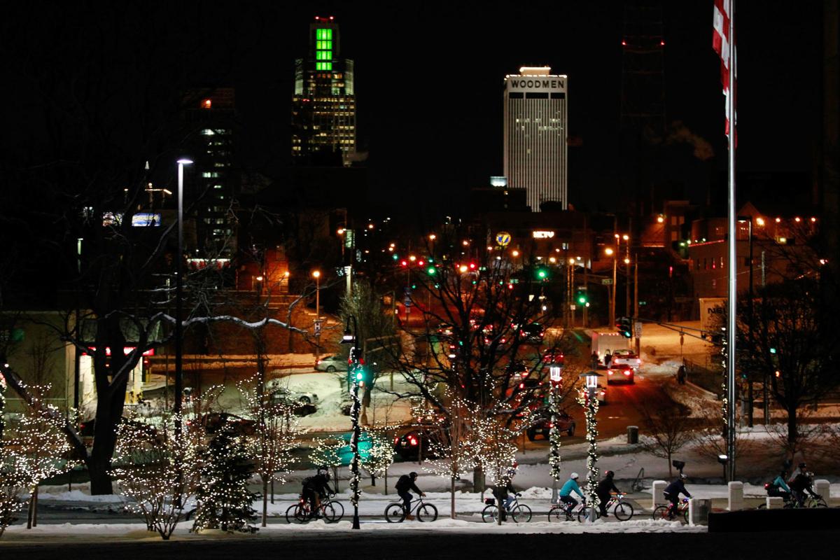 2019's best Omahaarea neighborhoods to see holiday lights