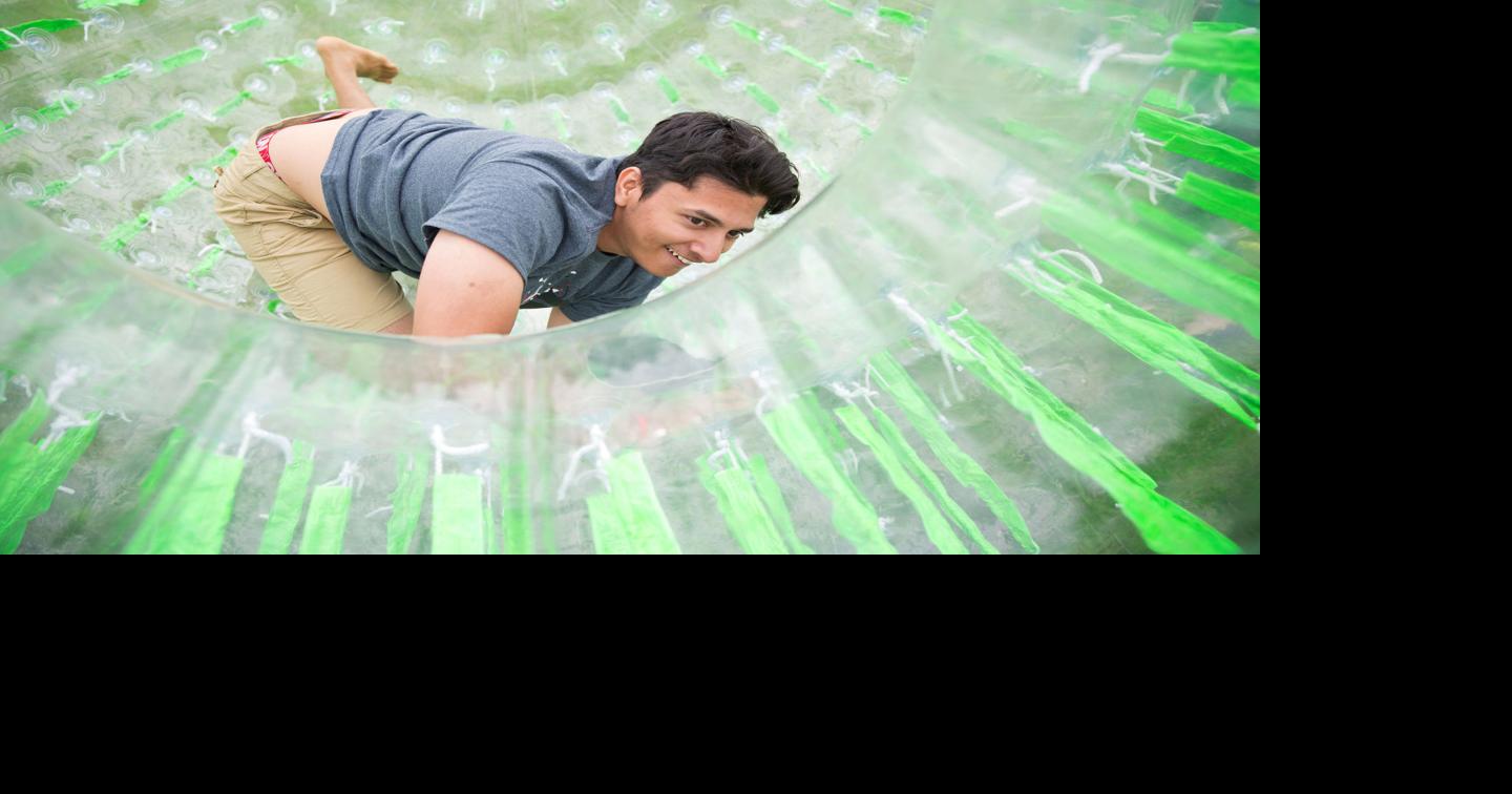 Photos: UNO students join the rat race