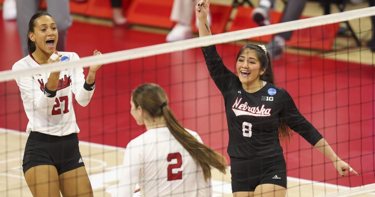 No. 1 Nebraska volleyball sweeps LIU in first round of NCAA tournament