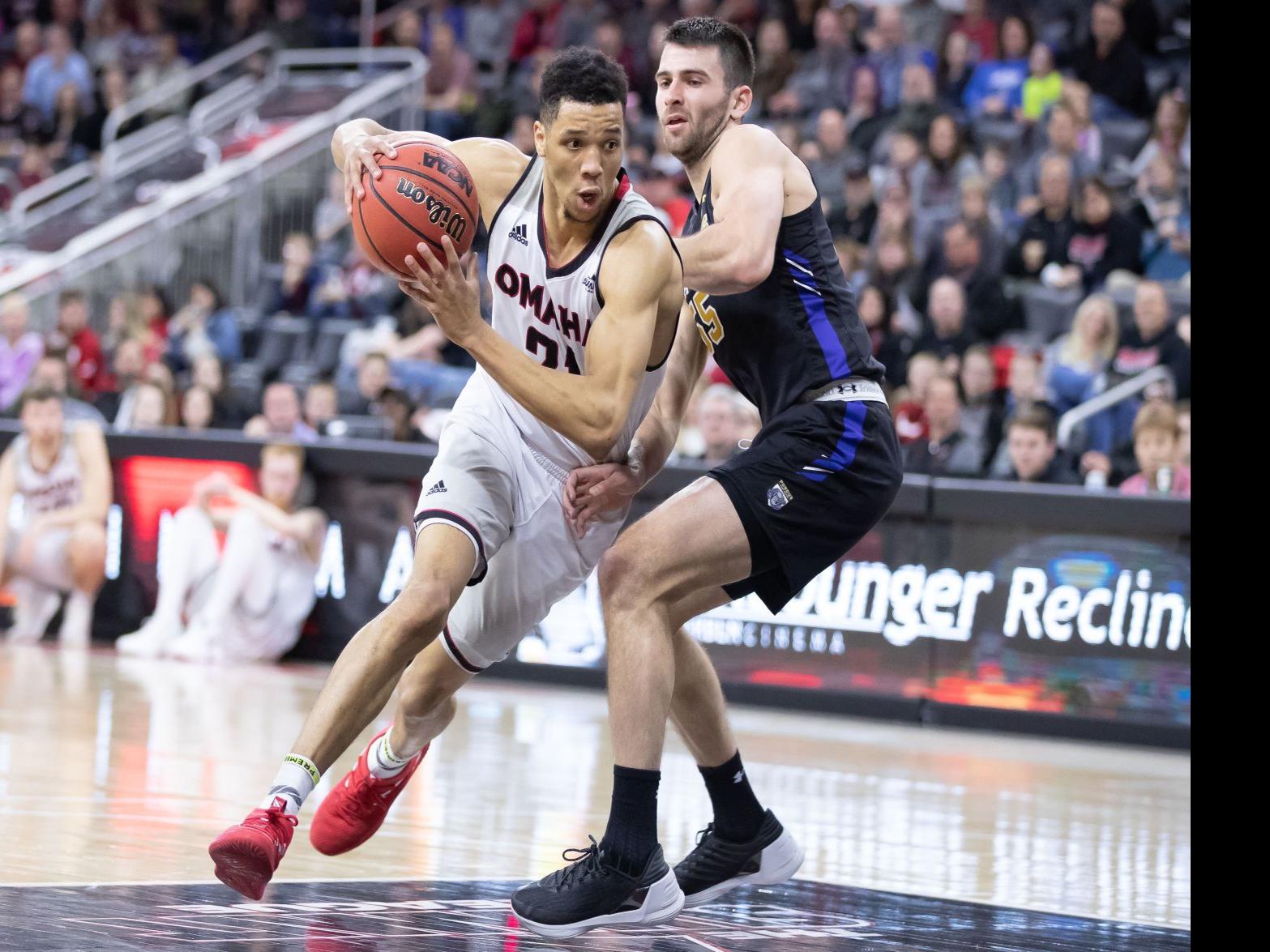 Zach Jackson S Second Half Surge Helps Mavs Hold Off Purdue Fort
