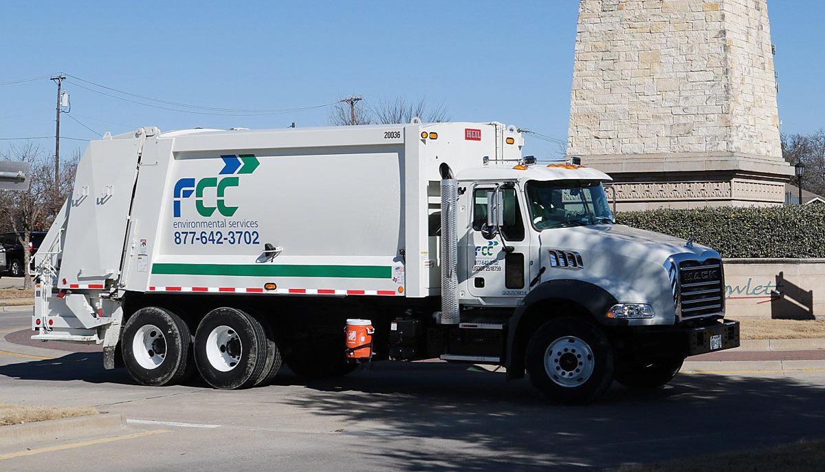 Mayor Stothert Omaha Public Works Fcc S Reliable Trash Pickup Is Worth 7 Million More A Year Omaha Local News Omaha Com