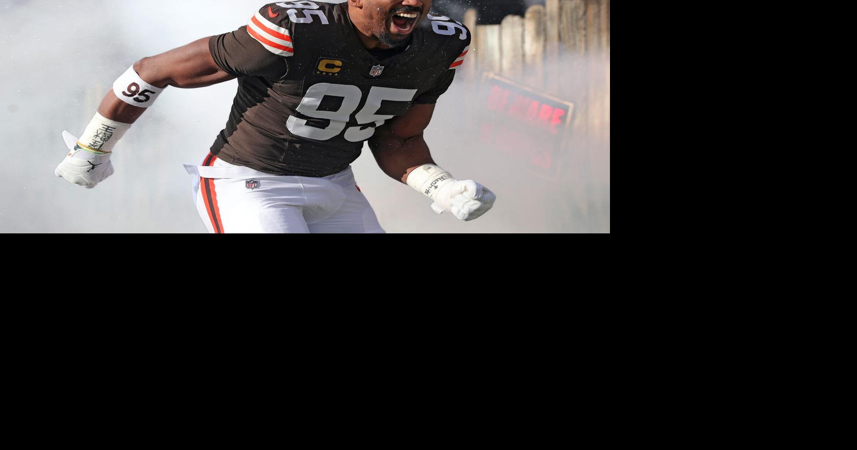 Reports: Browns finalizing trade with Rams for All-Pro DE Myles Garrett