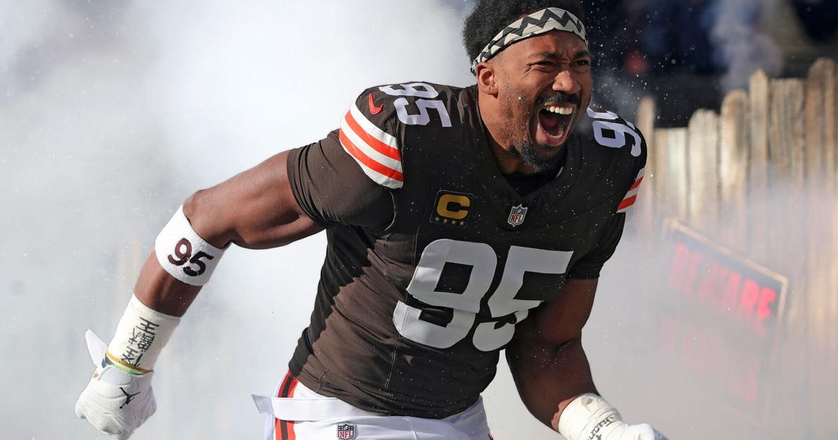 Reports: Browns finalizing trade with Rams for All-Pro DE Myles Garrett