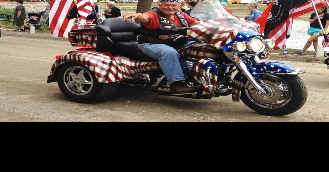 Patriotic motorcycle represents service of Nebraska veterans who've ...
