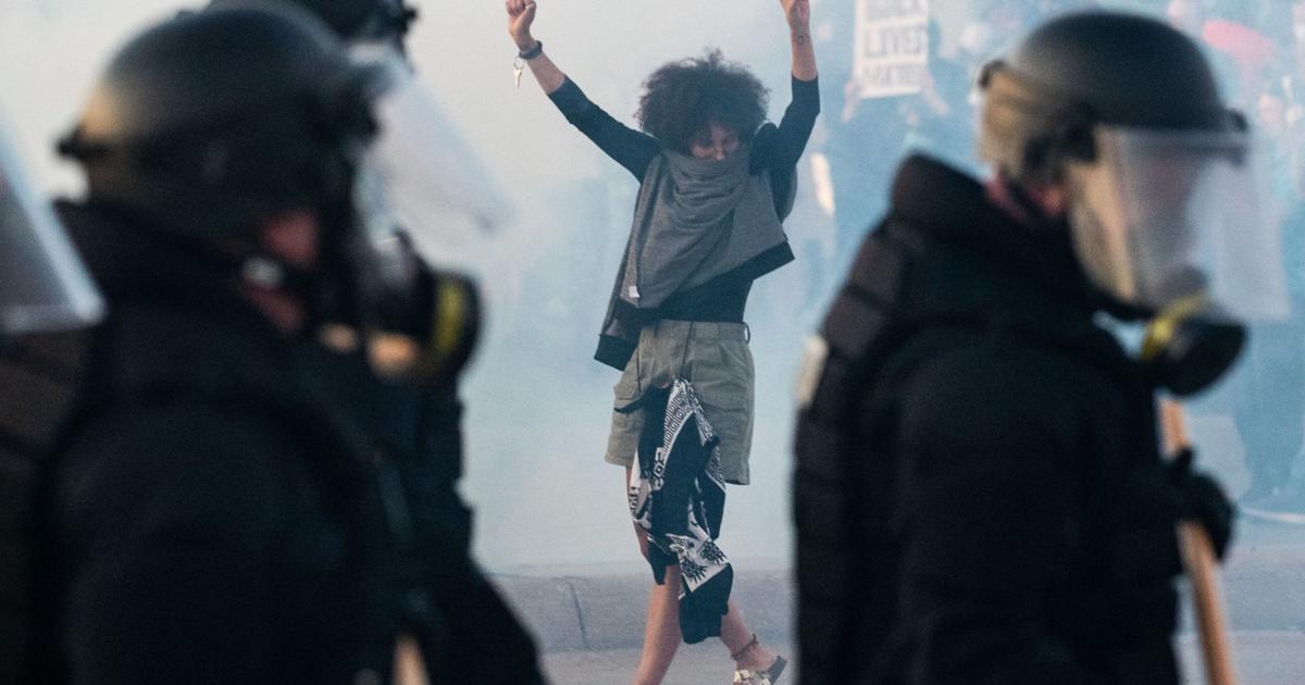 Omaha Riot Woman in 'powerful photo' of Omaha protest seeks to be voice for 'all ...
