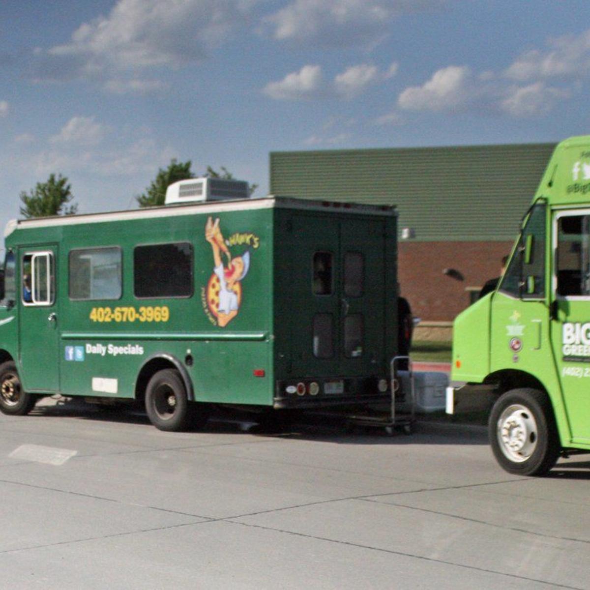 Omaha Food Truck Patio Trucks And Taps Has A Full Service Bar Local News Omaha Com