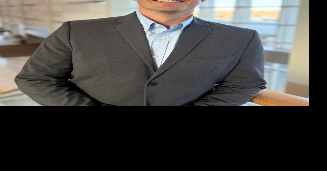 From cleaning plane windshields to airport executive: A Q&A with Lincoln's Anthony Dudas