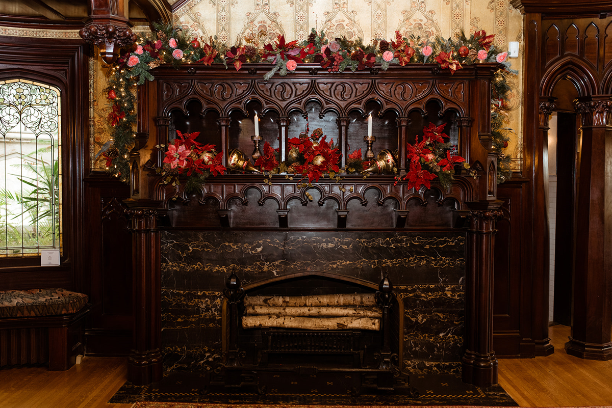 Decked Out For Christmas Joslyn Castle Is Like A Portal Into The
