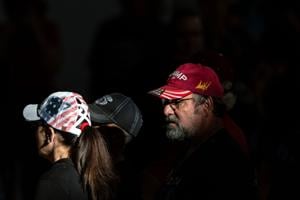 100526-owh-spo-potusvisit-cm-12