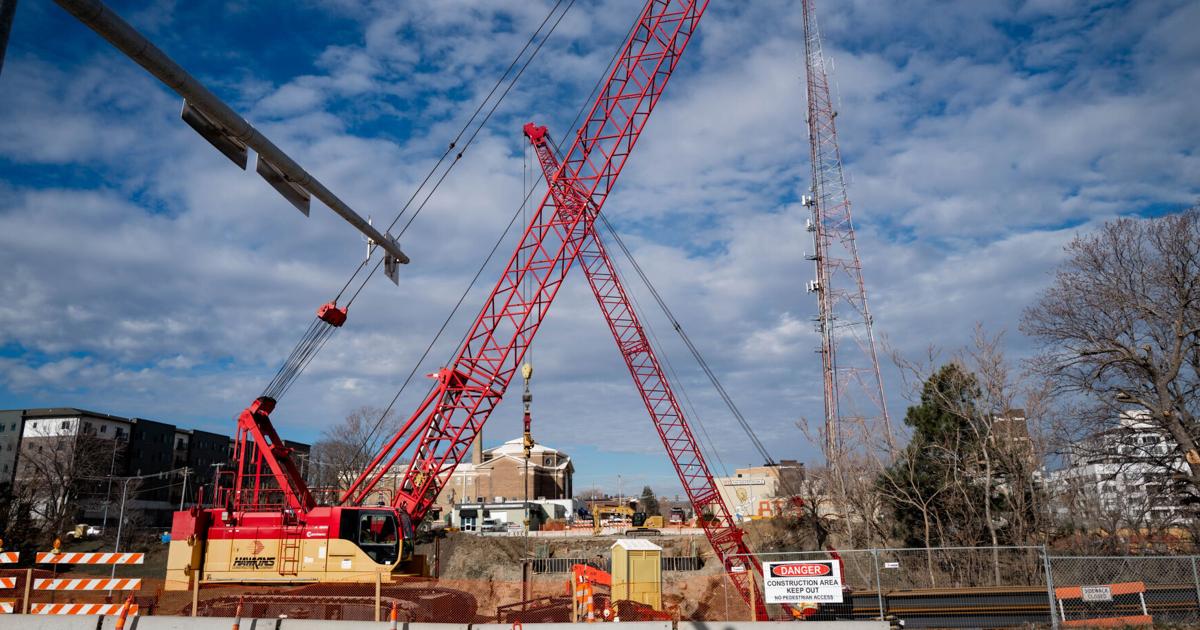 I-480 nahe der Innenstadt von Omaha wegen Harney-Street-Brückenprojekt ...
