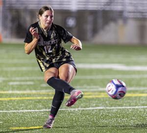 Lincoln Southeast vs Papillion-La Vista South Girls Prep Soccer Districts