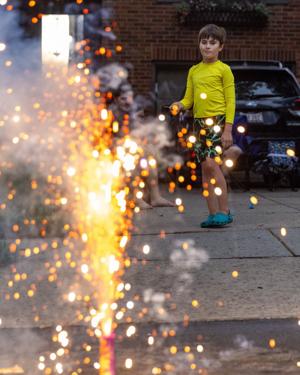 070326-owh-new-streetfireworks-jc-19