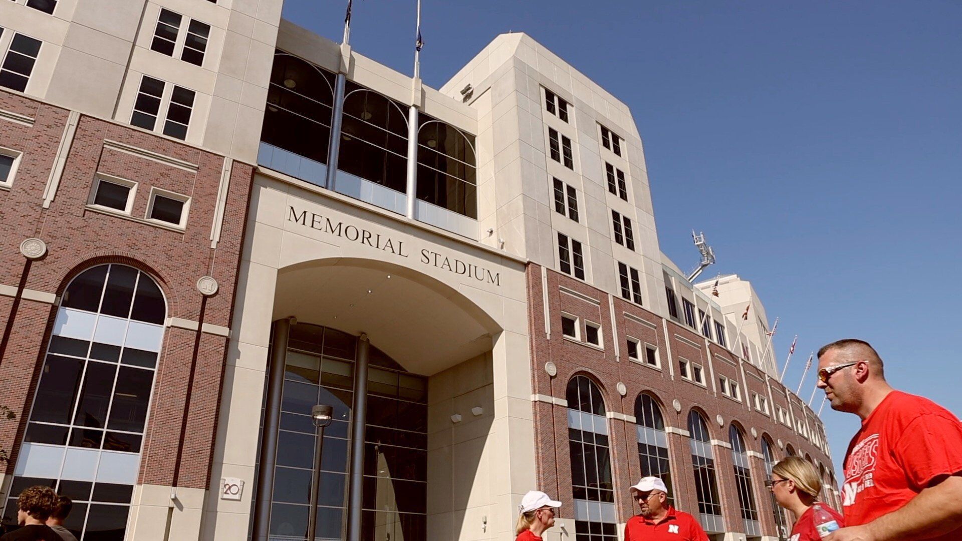 Husker fans players arrive ahead of Michigan football game