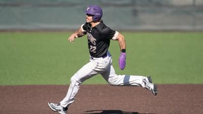 Bruins complete four-game series sweep at No. 25 CMU