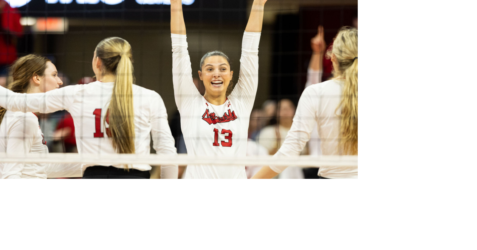 No. 1 Nebraska volleyball fends off Northwestern, improves to 24-0