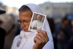 Omaha Catholics praying for recovery of Pope Pope Leo XIV after lung surgery