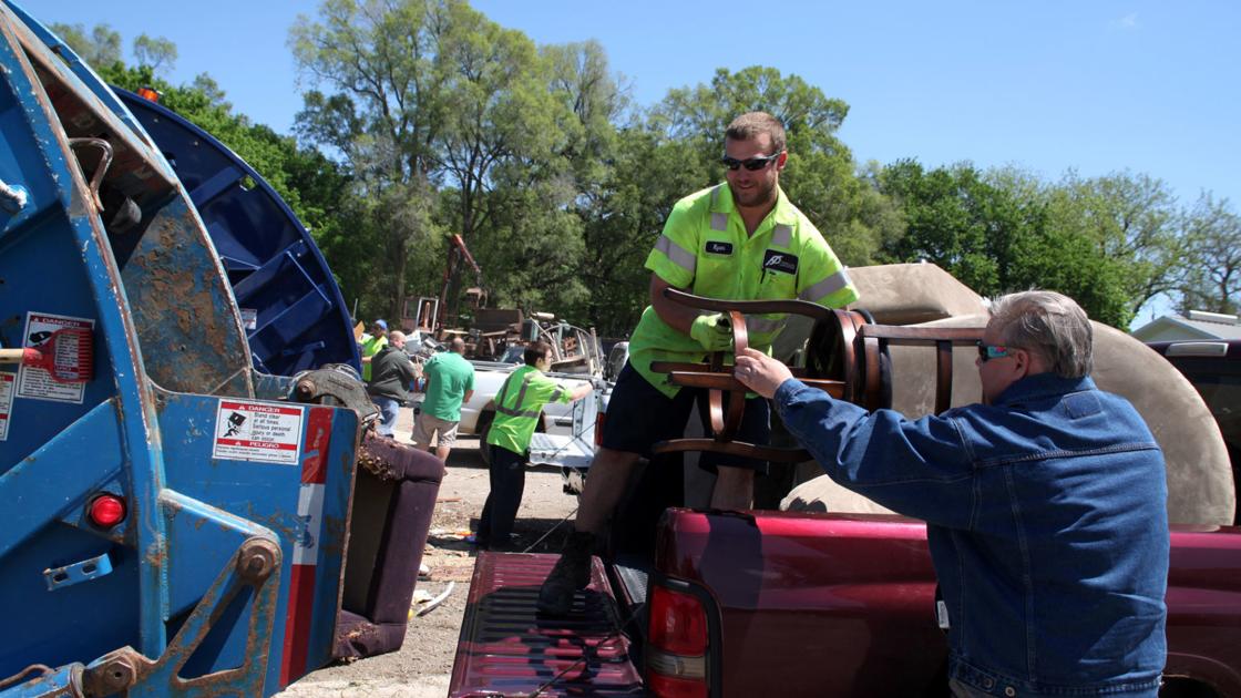 Trash pickup days to change for nearly 10,000 Bellevue residents | Local News | omaha.com