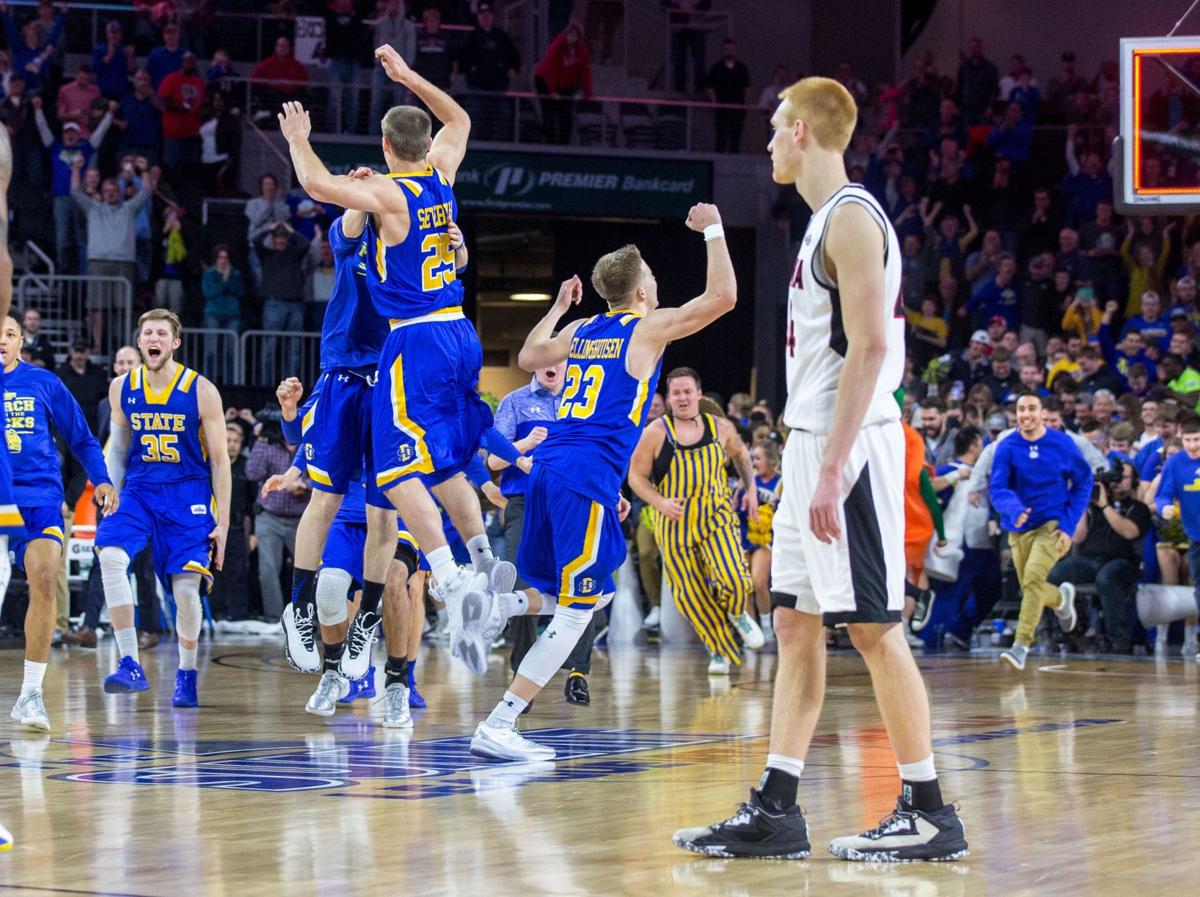 March Anguish Uno Men S Basketball Just Misses First Ncaa