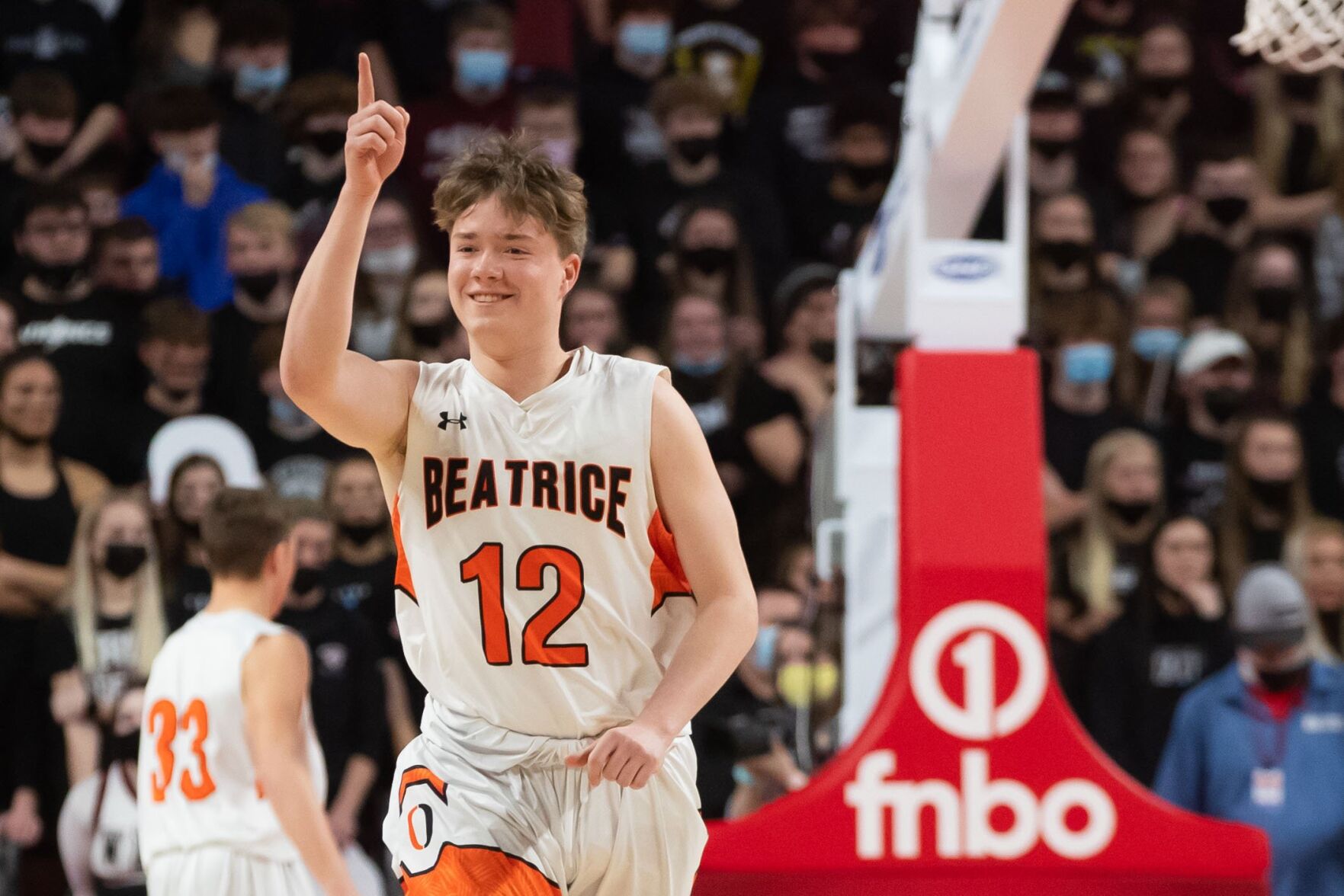 Class B Beatrice defeats Waverly to advance to state championship