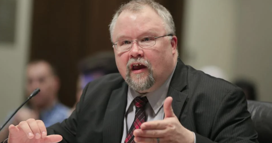 Nebraska Liquor Control Commission suspends director amid federal ...