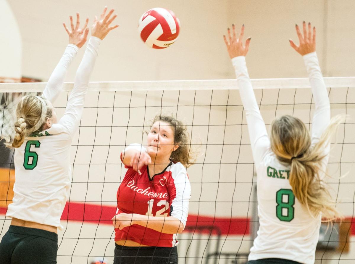 Omaha Duchesne volleyball outlasts Gretna in battle of two of the best
