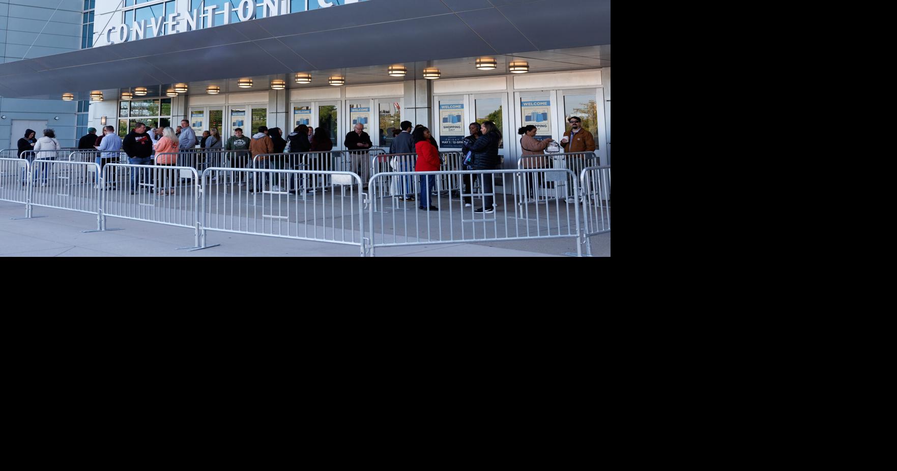 Photos: 2026 Berkshire Hathaway Annual Shareholders Meeting