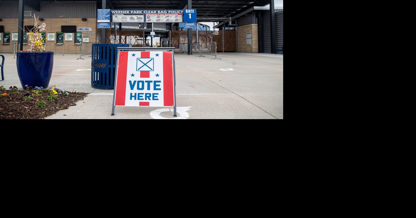Nebraska voter ID petition circulators alleged to be misrepresenting selves as state workers