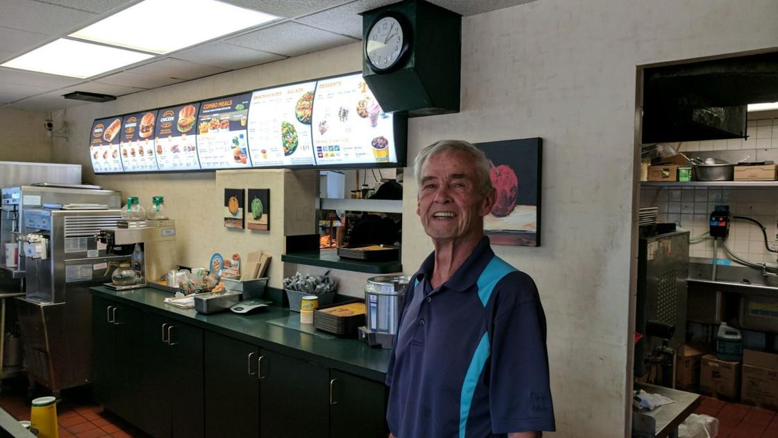 Richard Everett credited mother’s recipes for Runza sandwich results in Omaha | Community News Richard Everett credited mother’s recipes for Runza sandwich results in Omaha | Community News