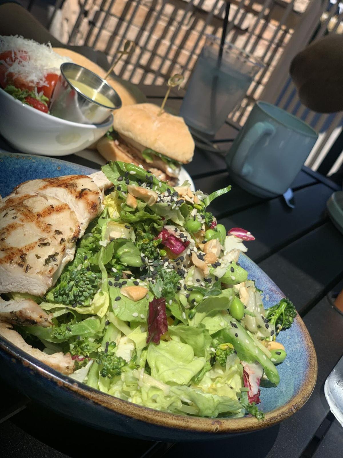 Restaurants At Village Pointe Omaha