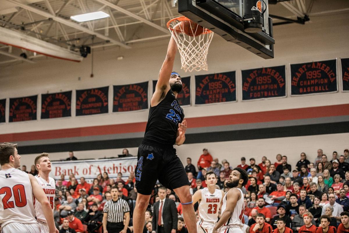 Midlands College Basketball Men S Teams Lyle Hexom Opens Eyes