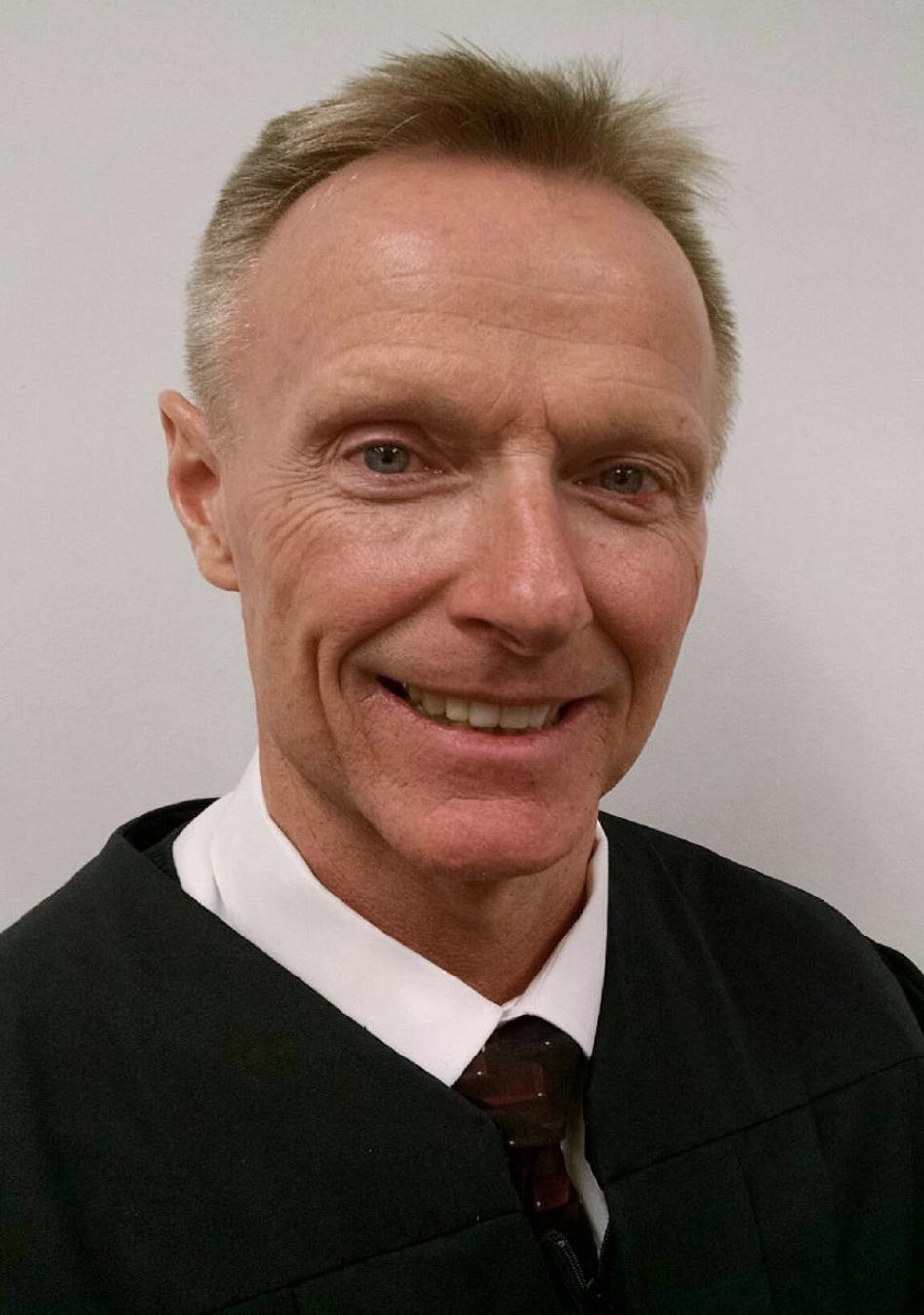 Two Omaha area judges seek Max Kelch #39 s seat on Nebraska Supreme Court