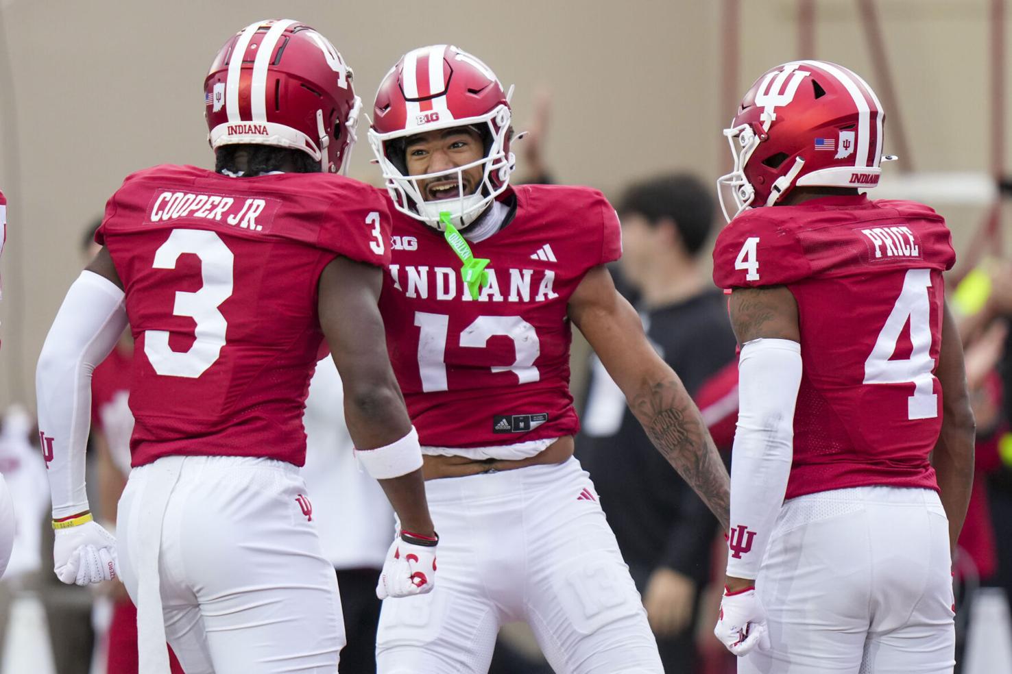 Big Ten gets 4 teams in top 5 of AP college football poll