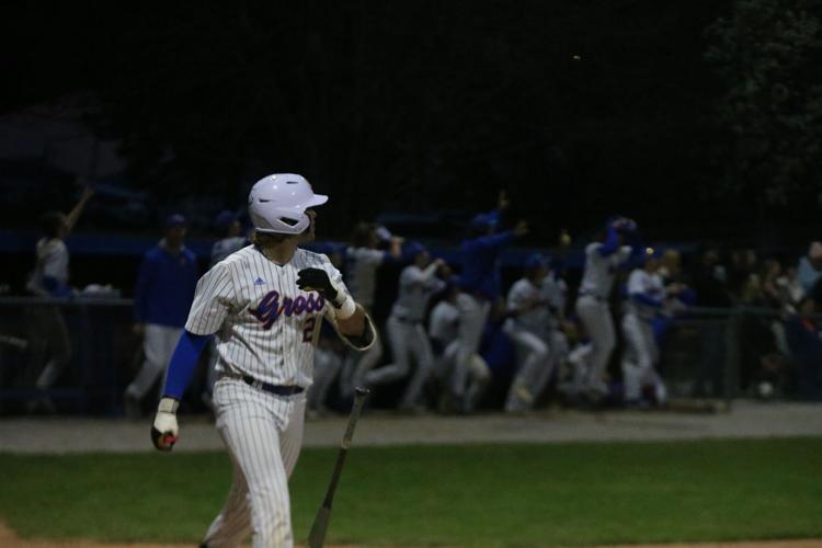 Capece bat flip