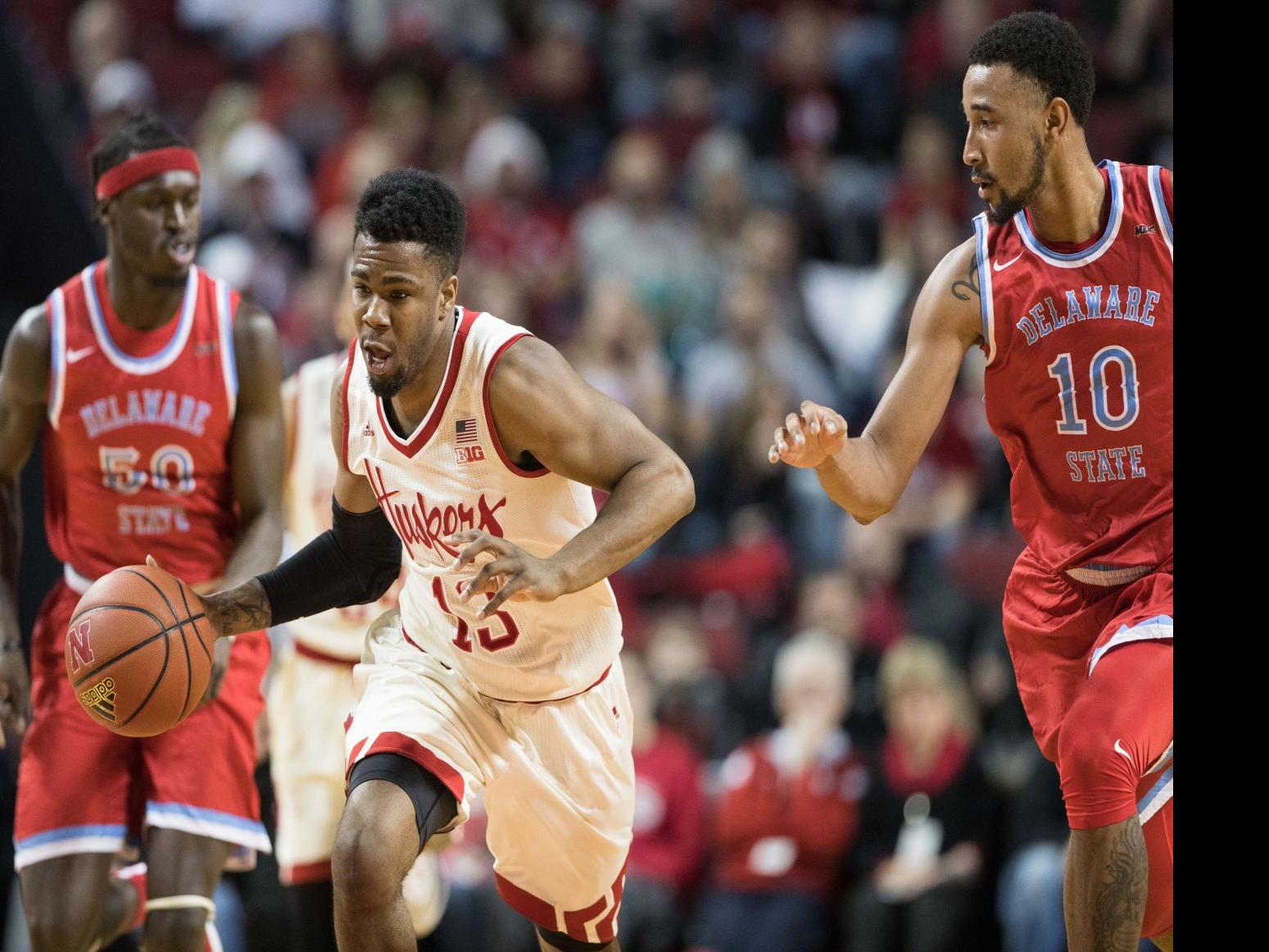 A Nice Stocking Stuffer Huskers Start Fast Pull Away Late To