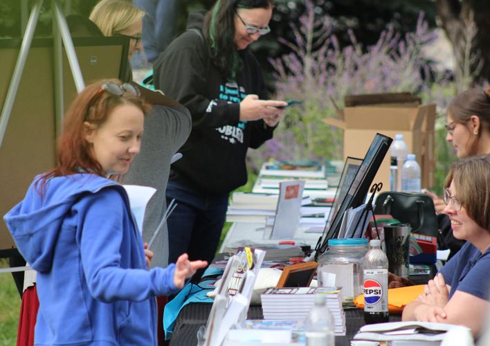 091723-sni-news-book-fest-p8.JPG