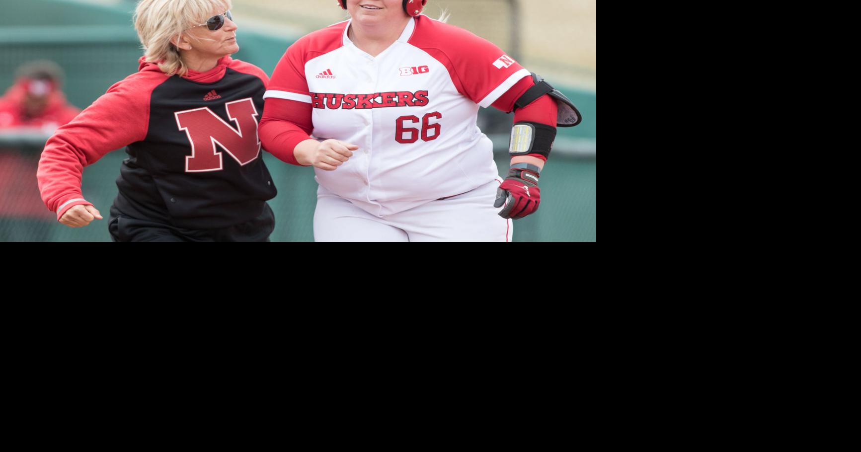 Photos Nebraska vs. UNO softball