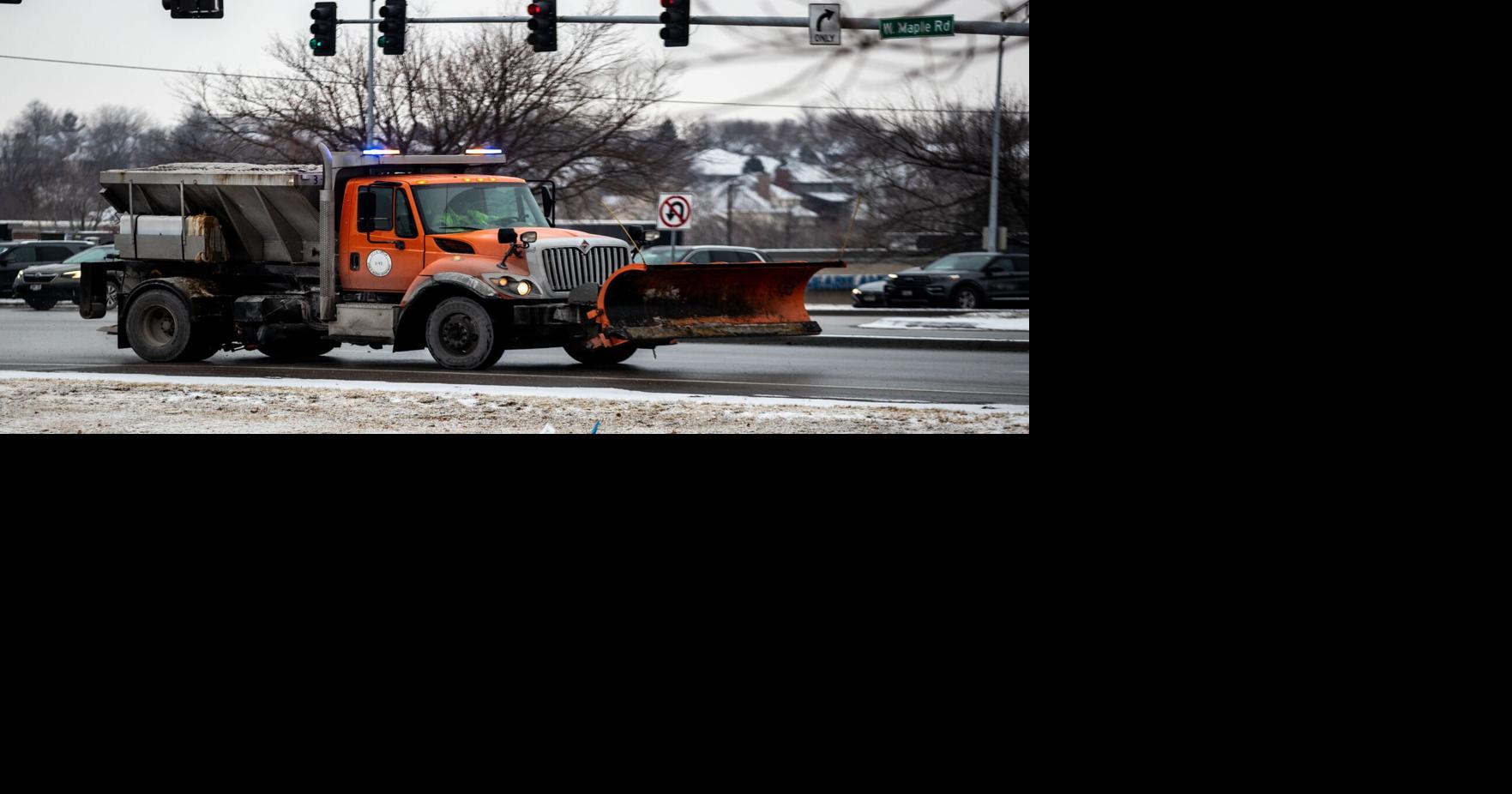 'Dangerous situation' Omaha residents, city crews prepare for frigid