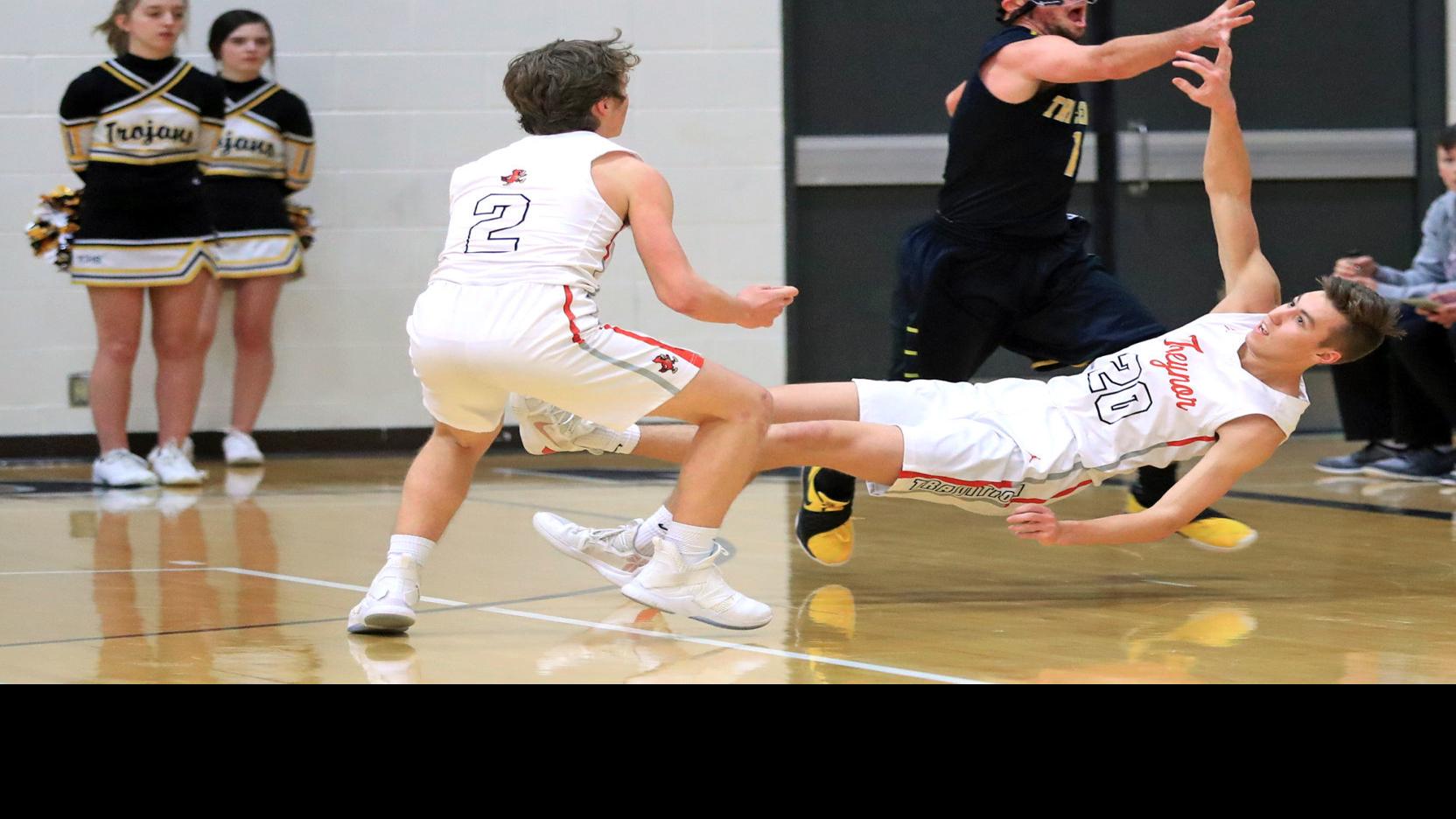 Treynor Boys Turn Tough Defense Into Timely Offense In Class 2 A District Final Ne Prep Zone Omaha Com