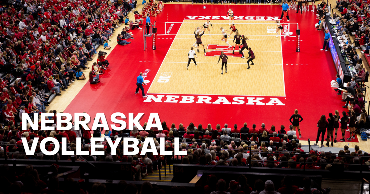 Harper Murray and Andi Jackson lead No. 1 Nebraska volleyball in sweep of ...
