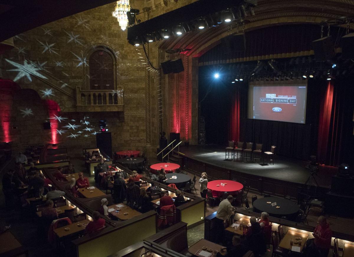 Photos Huskers Celebrate Signing Day Cl With Lincoln Event 20180208 Spo Huskersignparty02 Nebraska Football Fans Take Their Seats