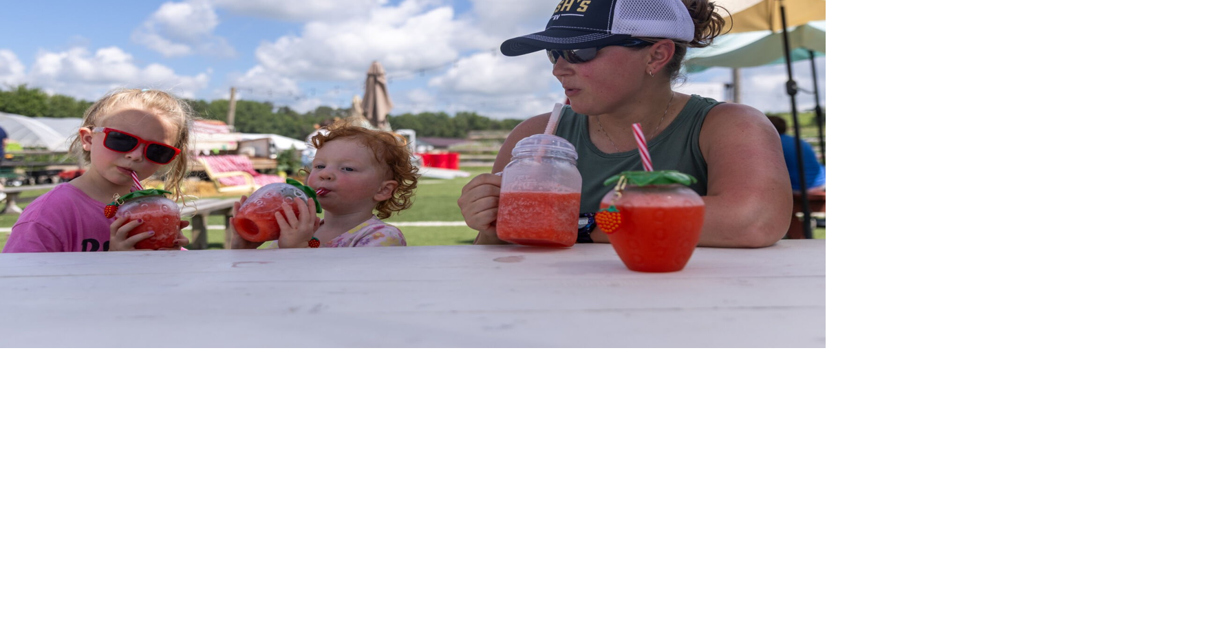 Besucher strömen zum jährlichen Wassermelonenfestival zur Nelson Produce ...