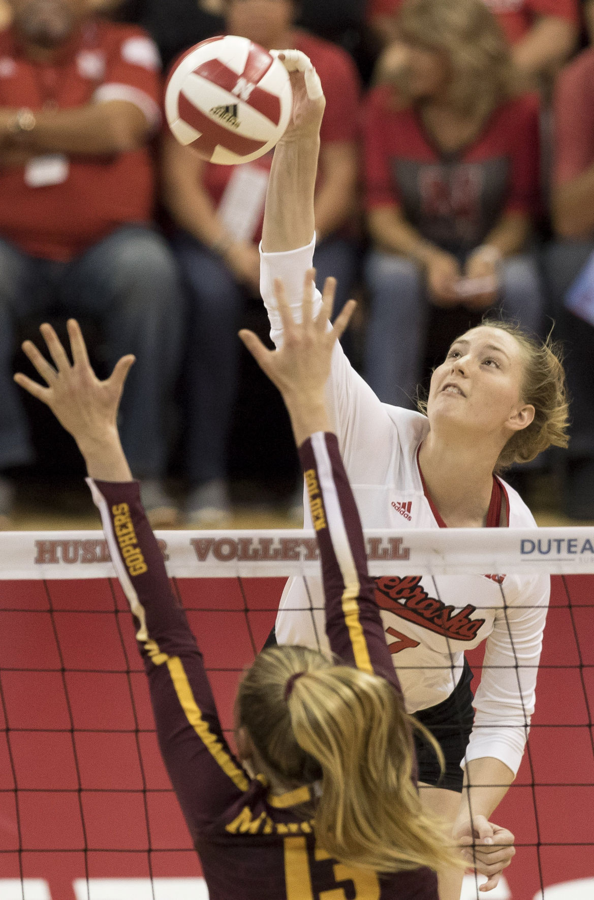 Photos: Nebraska Volleyball Sweeps Minnesota | Volleyball | Omaha.com